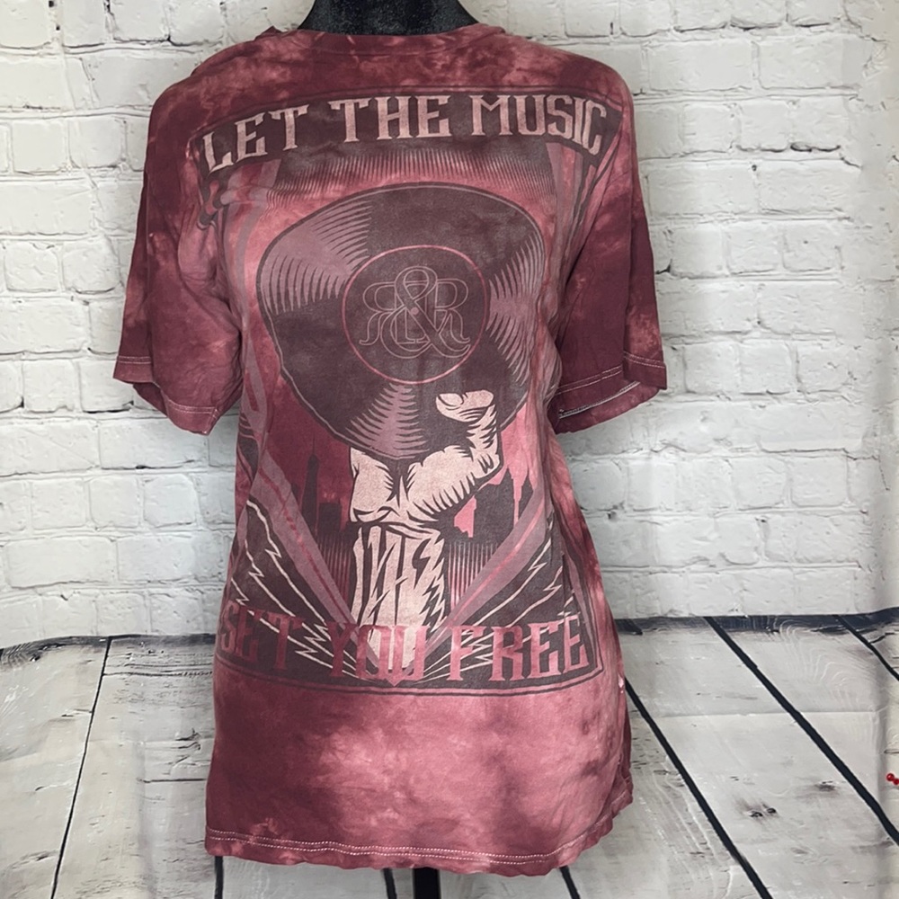 LARGE Rock and revival crew t~shirt